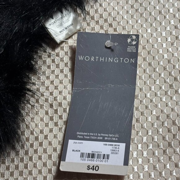 Worthington Faux Fur Wrap Scarf – Black – New With Tags - Picture 4 of 8